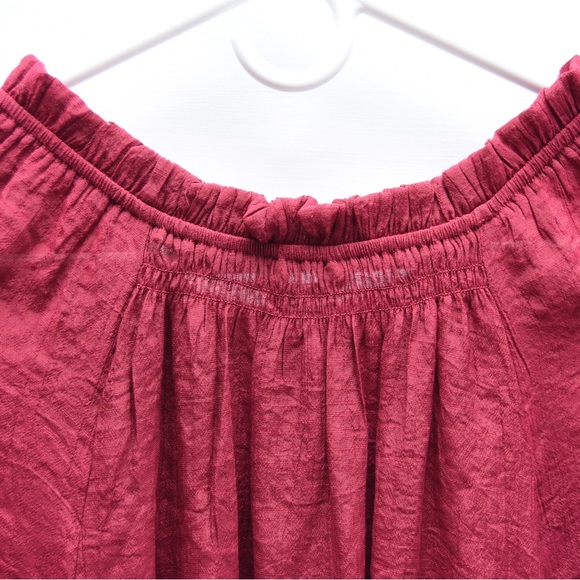 Nanette Lepore women’s red blouse with ruffle detail on sleeve size L - Picture 5 of 8